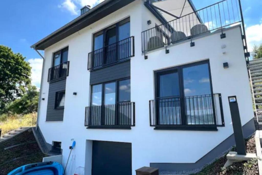 Haus Diemeleck - Ferienhaus Fuer 6 Personen Mit Sauna Und Dachterrasse Mit Panoramablick Villa Heringhausen Exterior photo