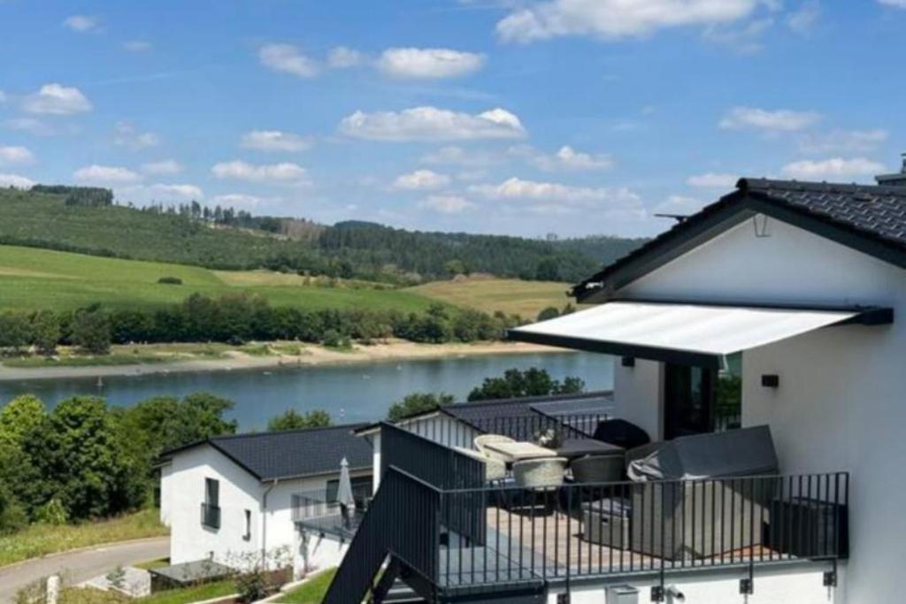 Haus Diemeleck - Ferienhaus Fuer 6 Personen Mit Sauna Und Dachterrasse Mit Panoramablick Villa Heringhausen Exterior photo